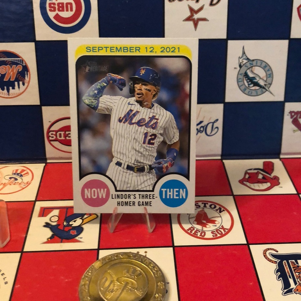 Francisco Lindor baseball card